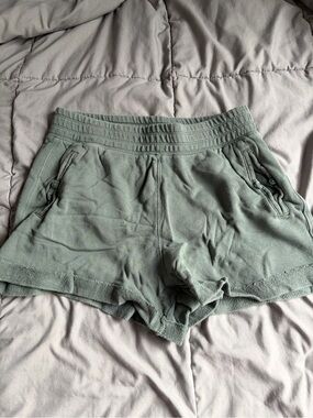 Women’s Aerie Relaxed Drawstring Shorts - Sage Green